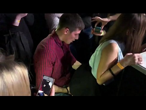 ❤️ Tunay na sex sa isang Russian nightclub. Ang 18-taong-gulang na batang babae na Ruso sa anus at puki ay nakipagkamay sa isang nightclub ❤️❌ Anal video sa amin tl.filmexxx18.ru ❌️❤